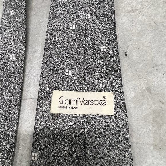 Vintage GIANNI VERSACE logo PLASTRON ASCOT Made in Italy silk tie - Picture 5 of 5
